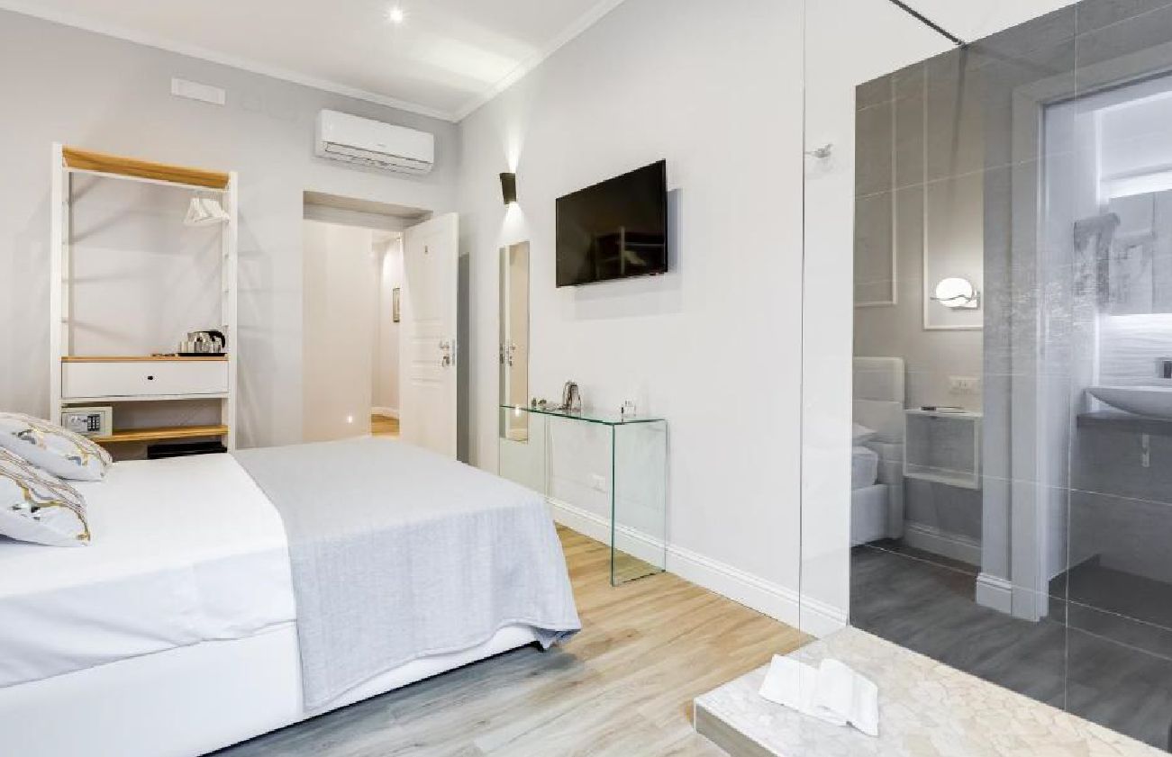 Opera Private Suites