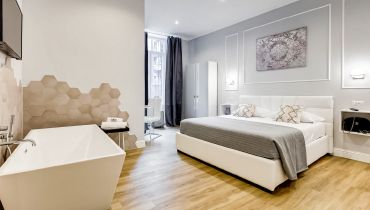 Opera Private Suites