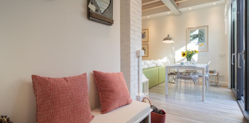 White Suite with private Terrace - Rental Lake Como srl