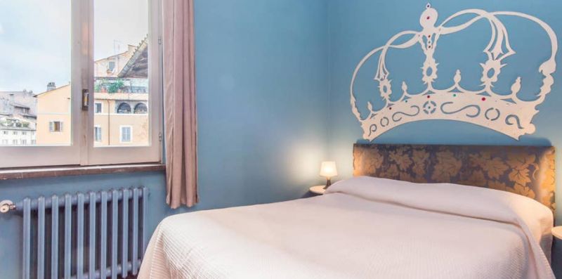 Campo dei Fiori Bright Apartment - Rome Sweet Home