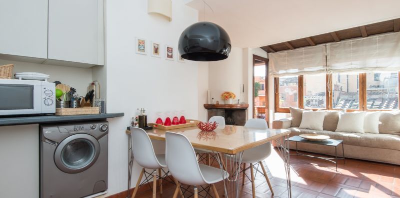 Trastevere Enchanting Apartment Terrace - Rome Sweet Home