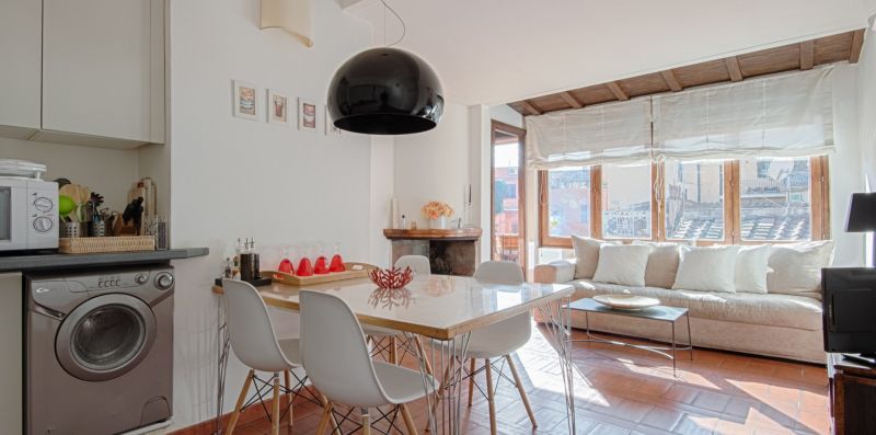 Trastevere Enchanting Apartment Terrace - Rome Sweet Home