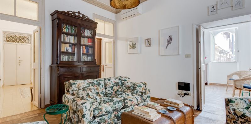 Elegant Pantheon View - Rome Sweet Home
