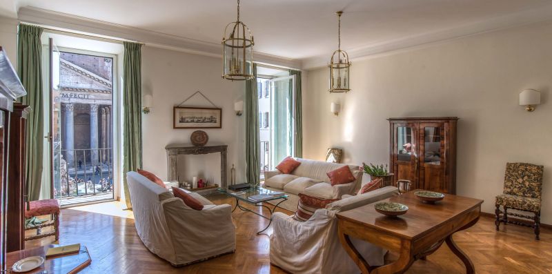 Pantheon Luxury Apartment - Rome Sweet Home