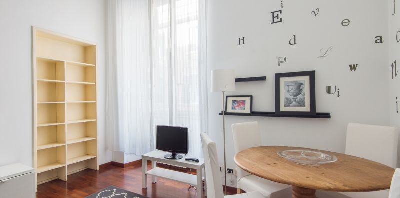 British Embassy Red Apartment - Rome Sweet Home