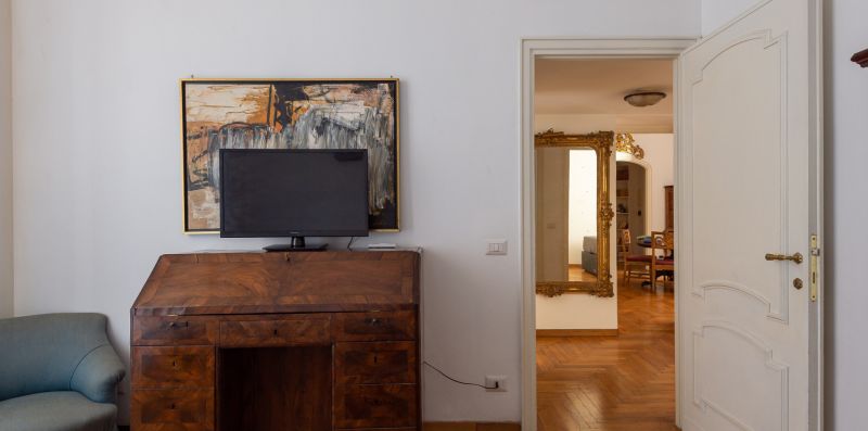 Giulia Luxury Two Bedroom - Rome Sweet Home