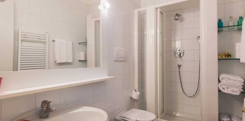 Vittoria Luxury One Bedroom - Rome Sweet Home