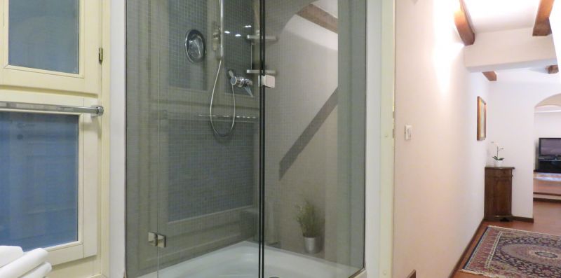 Cesare Battisti Apartment - Vector Rentals & Property Services SRL Unipersonal