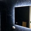 Il marmo nero presente nel bagno in camera - VeronaJourneys
