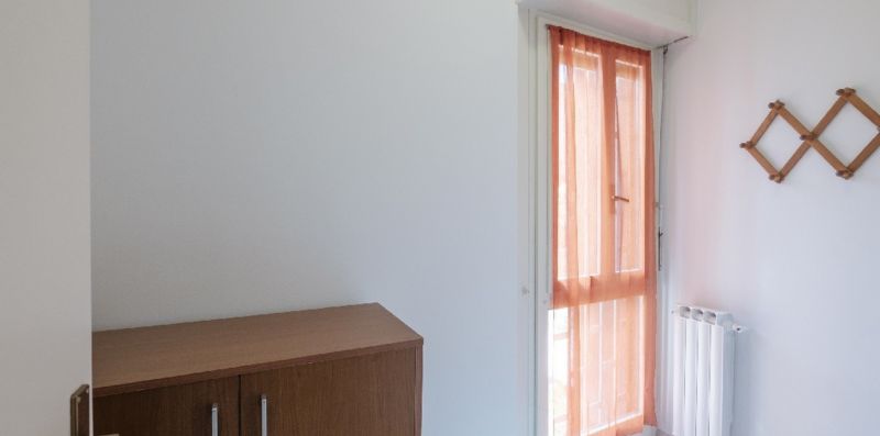 HOLIDAY SIRMIONE B8 Apartment - con piscina fronte lago e parcheggio interno - Vivere il Garda