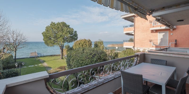 LAKE SUNSET - SIRMIONE - Vivere il Garda