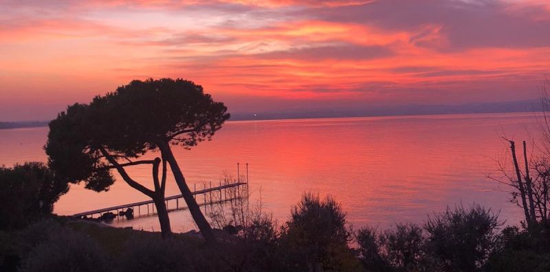 LAKE SUNSET - SIRMIONE - Vivere il Garda