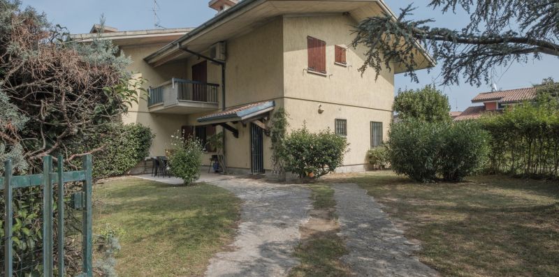 VIlla Ida - trilocale indipendente con giardino privato - Vivere il Garda