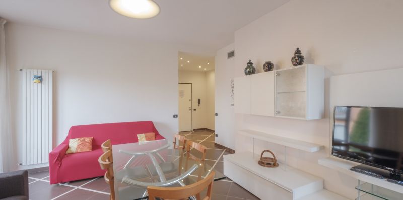 AURA HOME SIRMIONE - Vivere il Garda