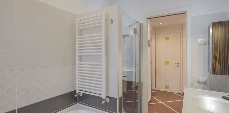 AURA HOME SIRMIONE - Vivere il Garda