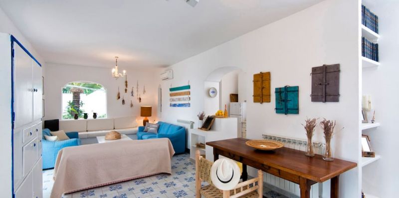 ISCHIA 2 - Bellissimo appartamento con terrazza vista mare per 8 - Weekey Rentals