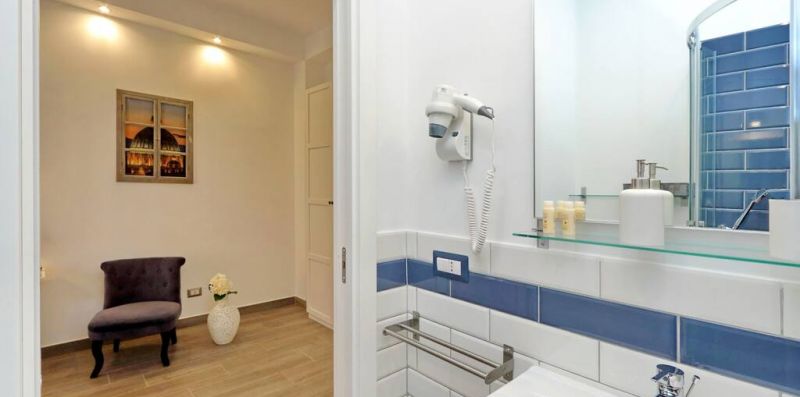 La Finestra sul Vaticano - Bright and well-served apartment for 6  - Weekey Rentals