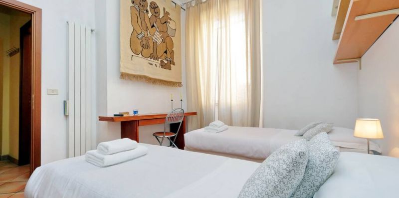 Roma Libera- Comfortable apartment for 6 - Weekey Rentals