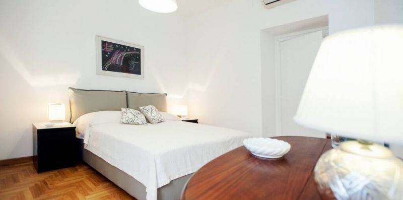 S.Andrea - Stunning and large apartment for 8  - Weekey Rentals
