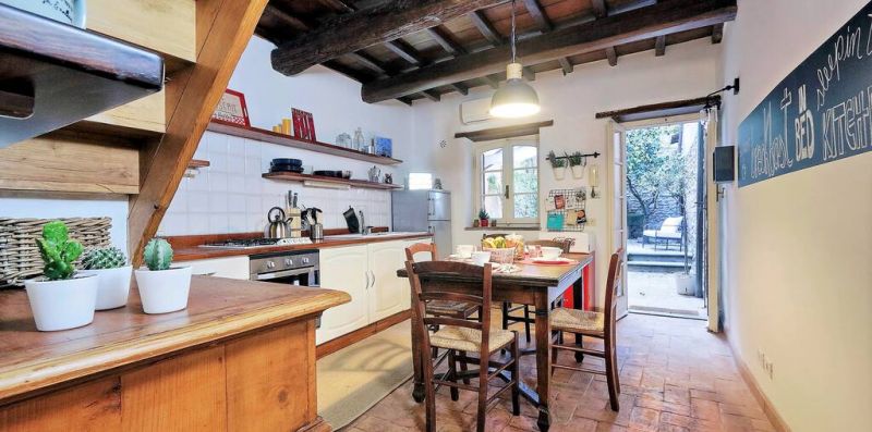 San Calisto - Palazzetto del 600 con giardino privato per 6 - Weekey Rentals