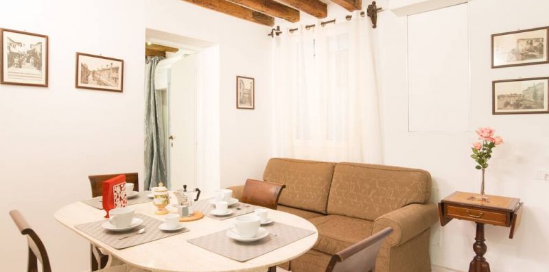 San Maurizio - Classic style apartment for 4  - Weekey Rentals