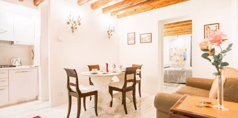 San Maurizio - Classic style apartment for 4  - Weekey Rentals
