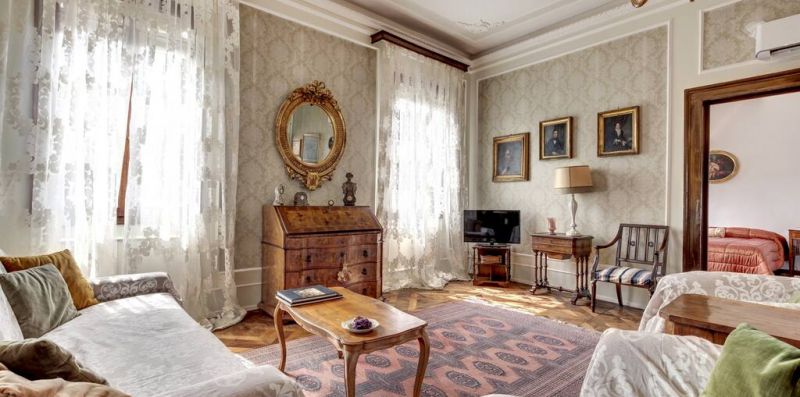 San Vidal - Elegant period apartment for 6  close to San Marco - Weekey Rentals