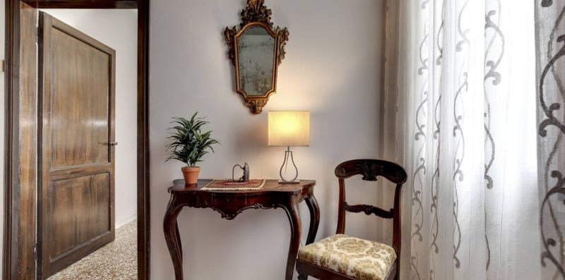 San Vidal - Elegant period apartment for 6 close to San Marco - Weekey Rentals