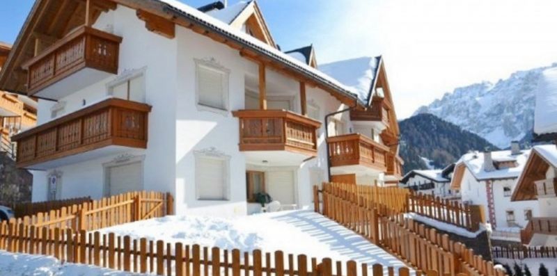 Selva -Val Gardena, characteristic apartment for 6 people close to the ski resort Sella Ronda - Weekey Rentals