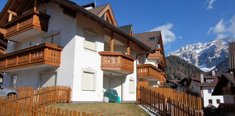 Selva -Val Gardena, characteristic apartment for 6 people close to the ski resort Sella Ronda - Weekey Rentals