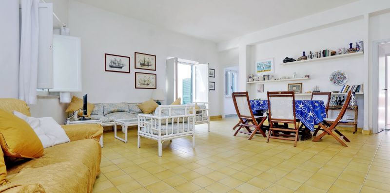 Villa Emma- Santa Marinella, splendida villa per 8 persone con vista sul mare - Weekey Rentals