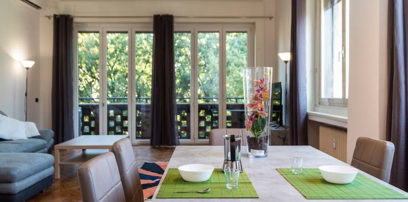 Vittoria 4 - Milano, spazioso e luminoso appartamento per 6 - Weekey Rentals
