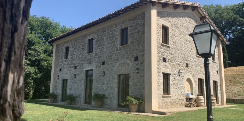 Casale Sfarina - Meraviglioso casale in pietra con piscina, calcetto e spa - Weekey Rentals