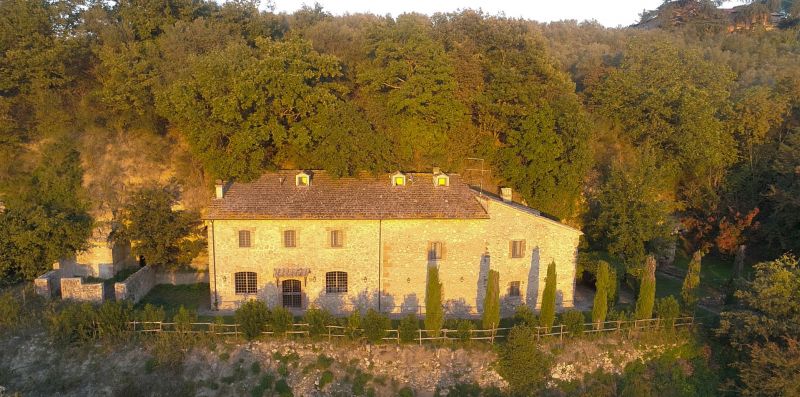 Casale Madonna delle Macchie - Splendido casale con piscina per 10/12 persone nei pressi di Orvieto - Weekey Rentals