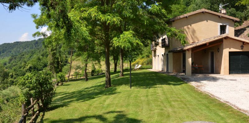 Casale Ripa Bianca - Grande casale panoramico per 6/8 pax nella campagna vicino Orvieto - Weekey Rentals