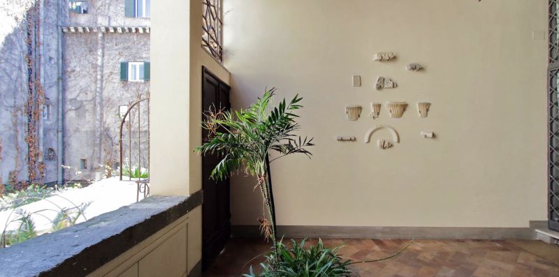 Arco de Cenci - Nice flat with terrace close to the Coloseum - Weekey Rentals
