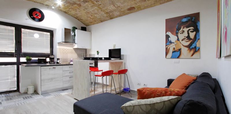 Baccina - Comfortable apartment in the characteristic Monti area, close to the Coliseum - Weekey Rentals