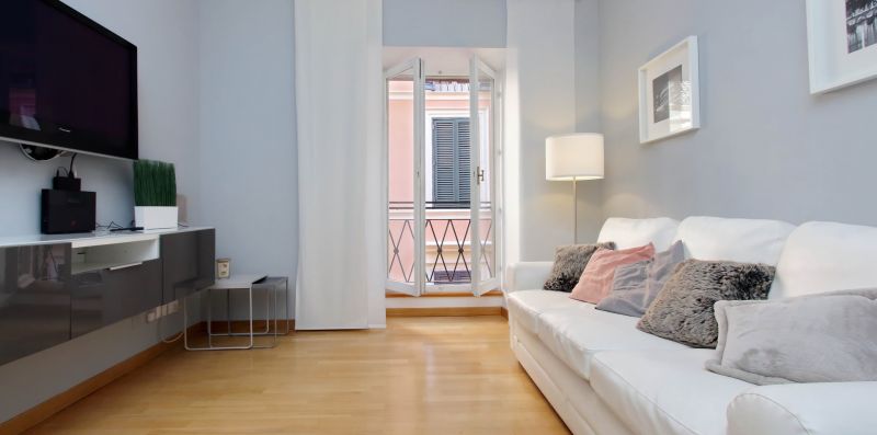 Frezza - Nice apartment for 4 close to Piazza di Spagna - Weekey Rentals