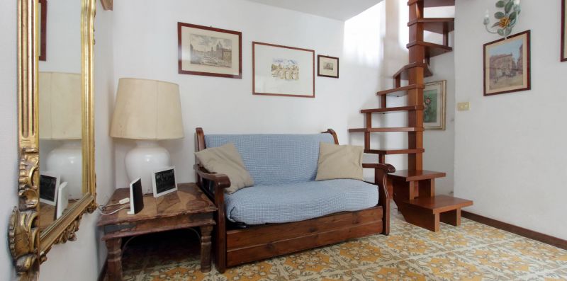 Banchi Nuovi - Delizioso appartamento per 4 in zona piazza Navona - Weekey Rentals
