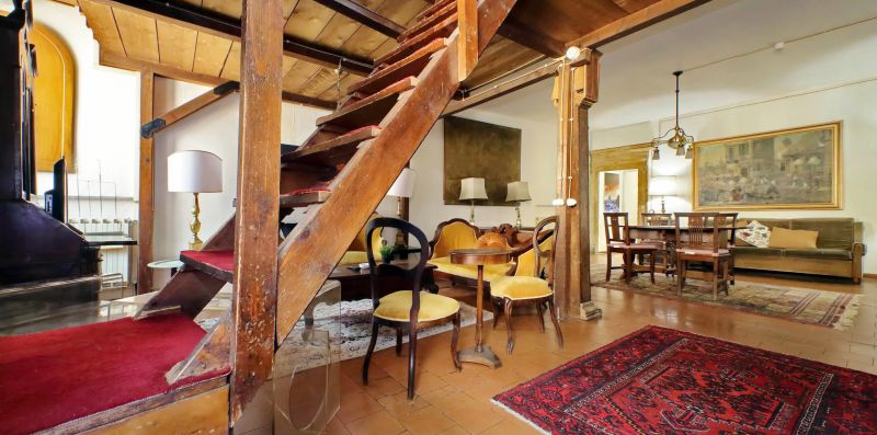 Benedetta2 - Elegant apartment for 5 in Trastevere - Weekey Rentals