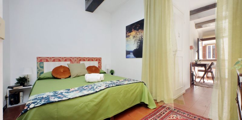 Benedetta2 - Elegante appartamento per 6 a Trastevere - Weekey Rentals