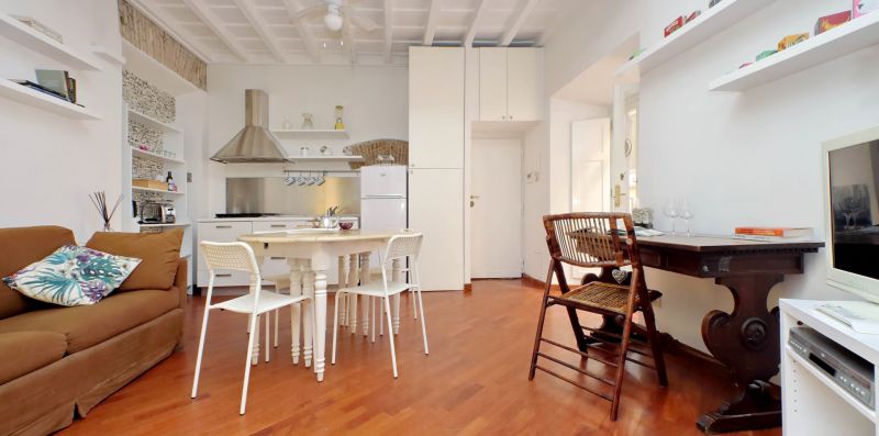 Cappellari - Delizioso appartamento per 4 in zona Campo de Fiori - Weekey Rentals
