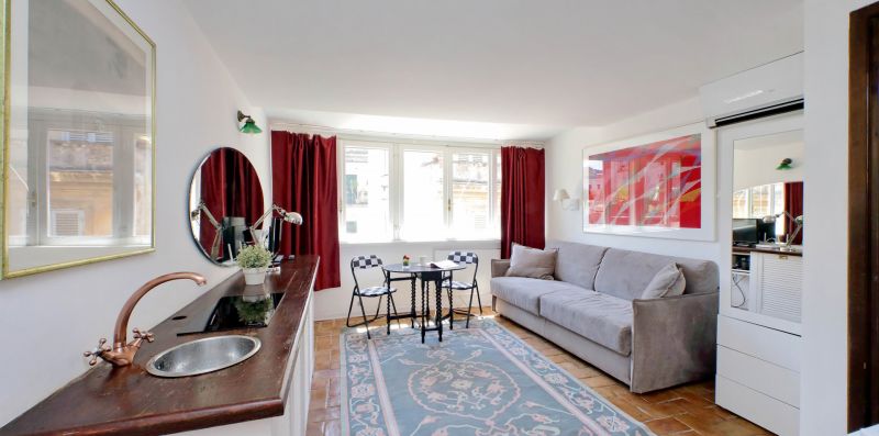 Ciancaleoni2 - Appartamento su due livelli con terrazzo a Monti - Weekey Rentals