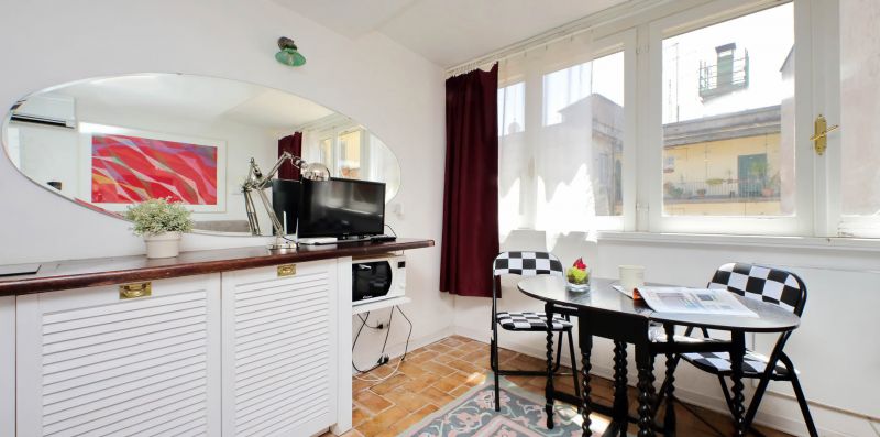 Ciancaleoni2 - Appartamento su due livelli con terrazzo a Monti - Weekey Rentals