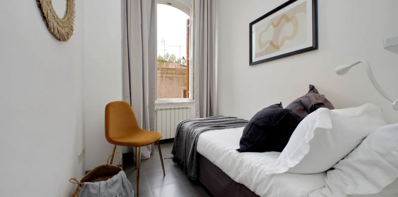 Tiberina - Newly renovated apartment for 6 in the heart of Trastevere - Weekey Rentals