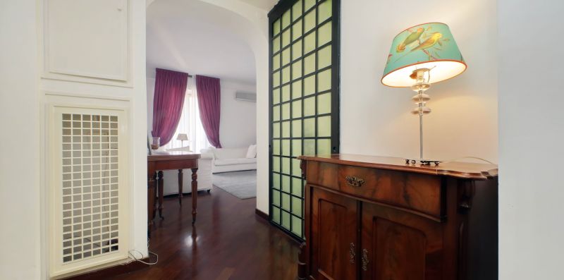 San Giovanni - Apartment for 4 pax with beautiful terrace close to the Coloseum - Weekey Rentals