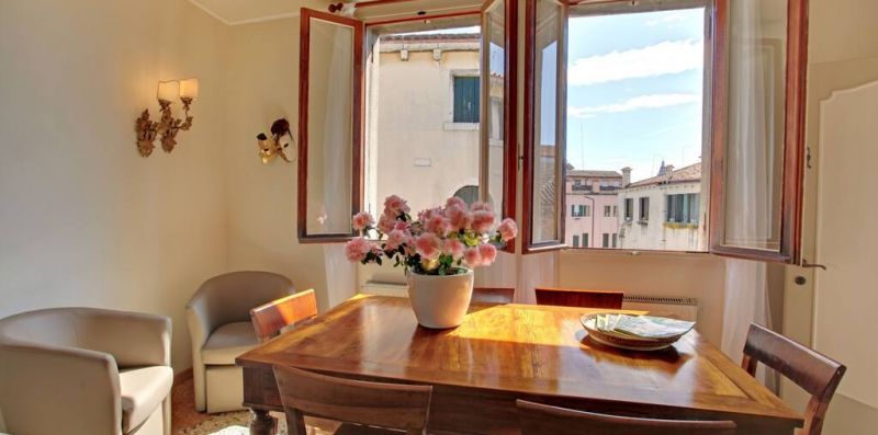 Canale- Stunning and large apartment for 8  - Weekey Rentals