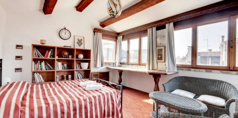 Canale- Stunning and large apartment for 8  - Weekey Rentals
