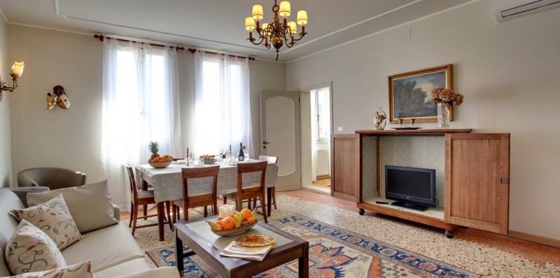Canale - Ampio ed elegante appartamento per 8 - Weekey Rentals