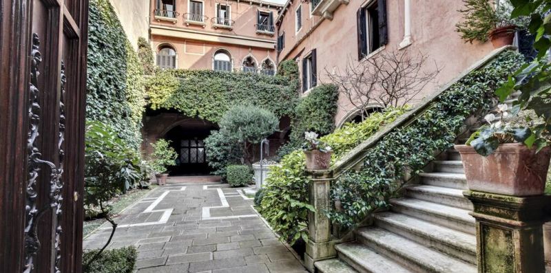CASTELLO VENEZIA - Elegante appartamento per 6 - Weekey Rentals